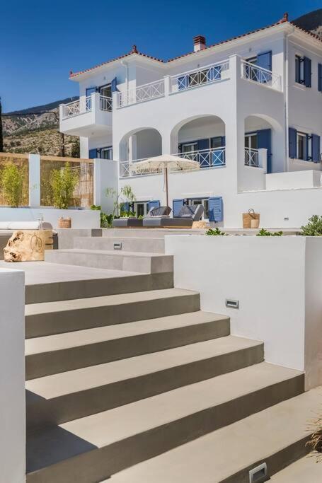 Lourdas White Villa Lourdata  Exterior foto