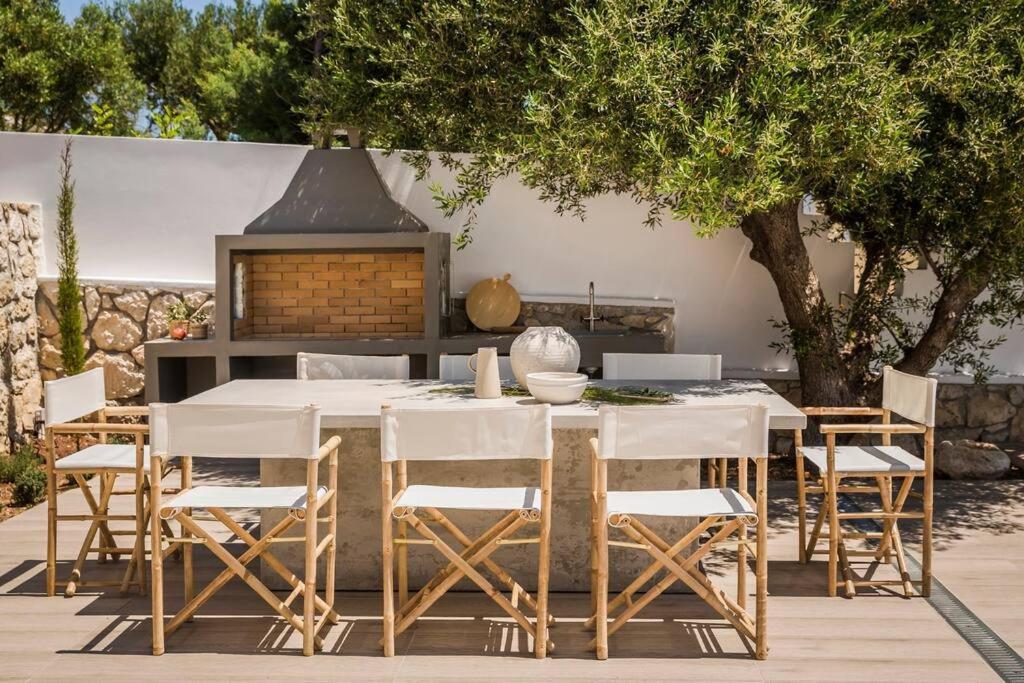 Lourdas White Villa Lourdata  Exterior foto